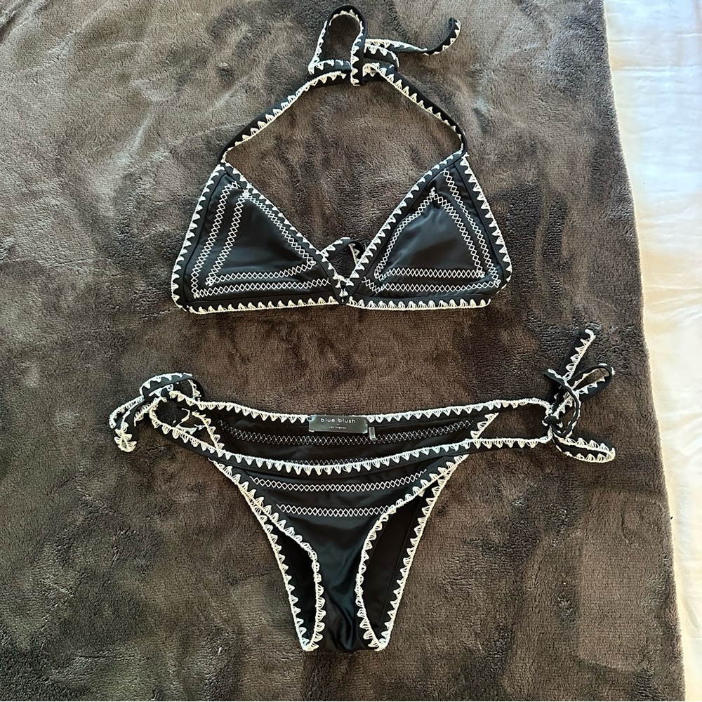 Black White Stitched Hem Bikini Set